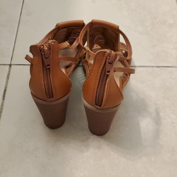 Merona heel - Picture 4 of 6